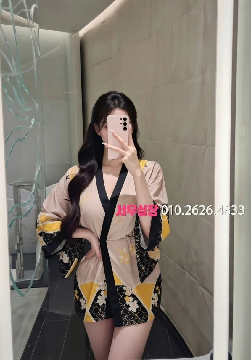 논현 쓰리노 프리미엄 라인업 33번 프로필