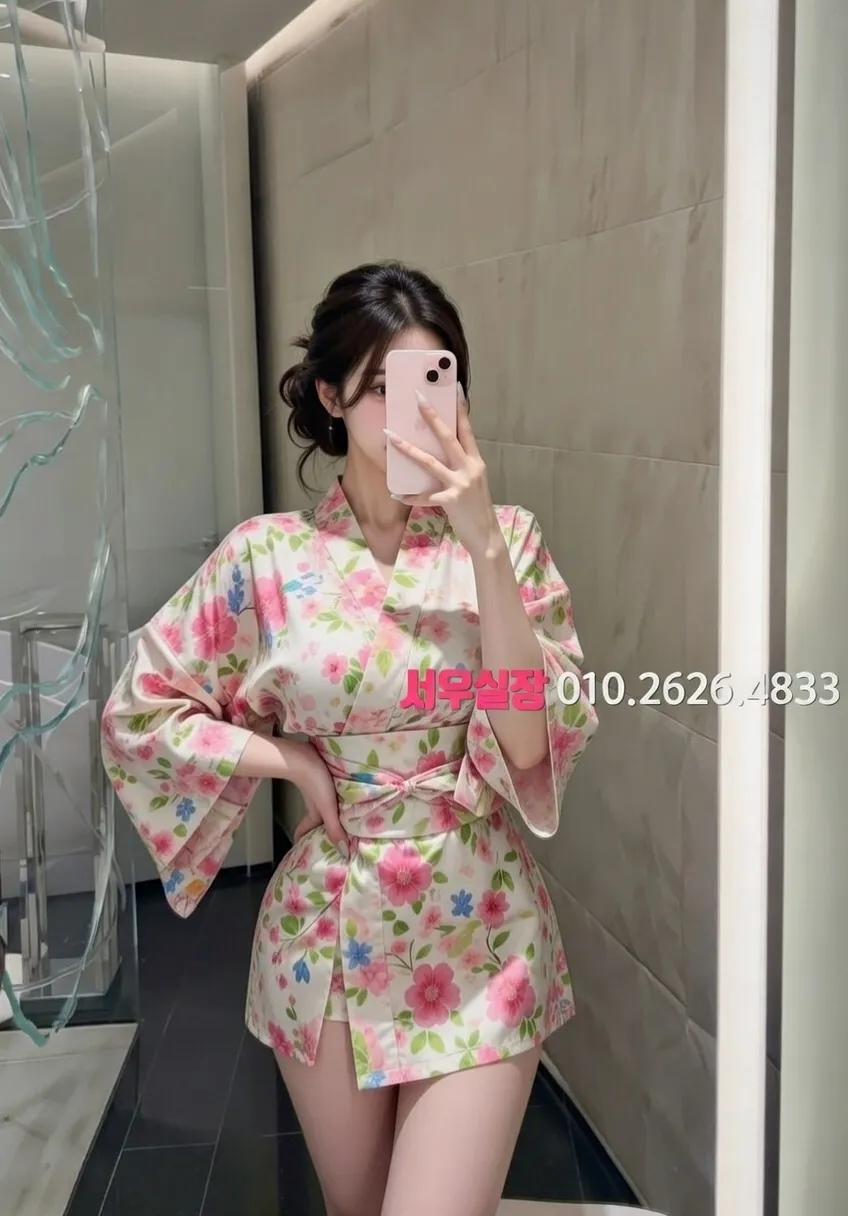 논현 쓰리노 프리미엄 라인업 5번 프로필