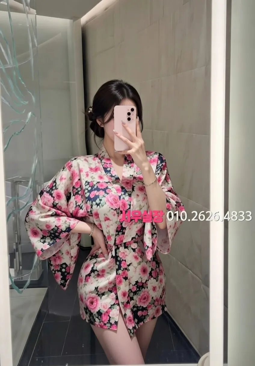 논현 쓰리노 프리미엄 라인업 25번 프로필